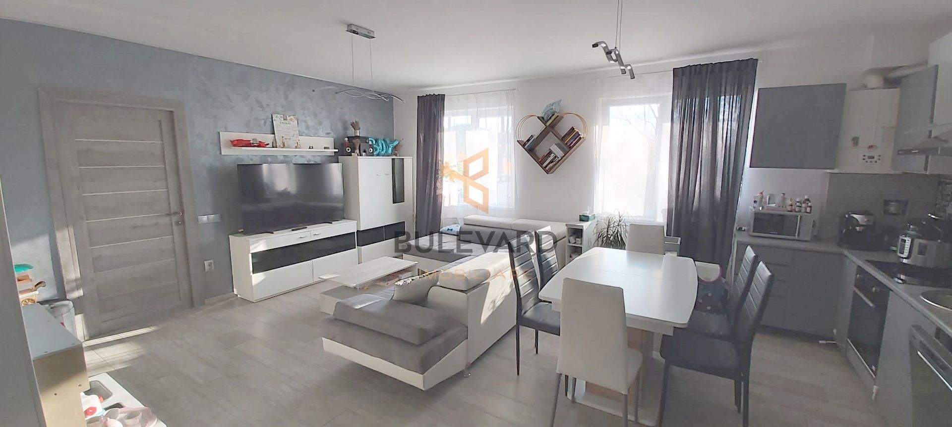 Apartament cu 3 camere la 5 minute de Vivo! - Poză 1