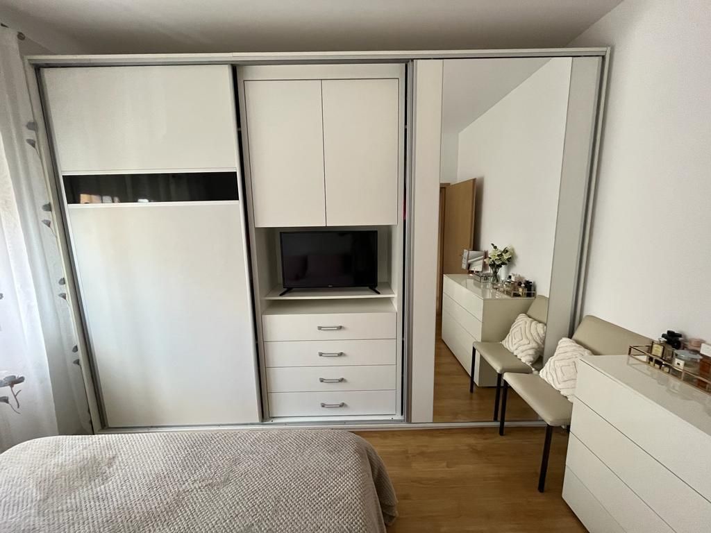 Apart bloc nou etaj 1, Complex -Judetean +loc parcare - Poză 8