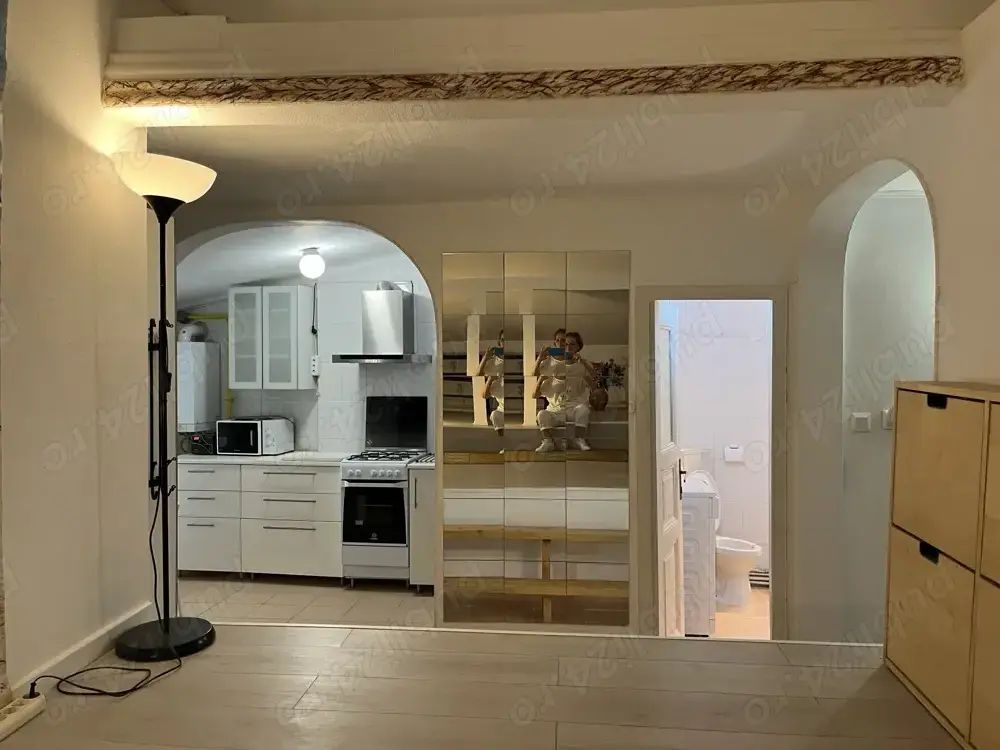 De inchiriat apartament 2 Camere Romana - Poză 8