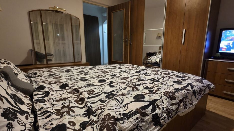 Apartament 2 camere ,Sector 4 - Poză 1
