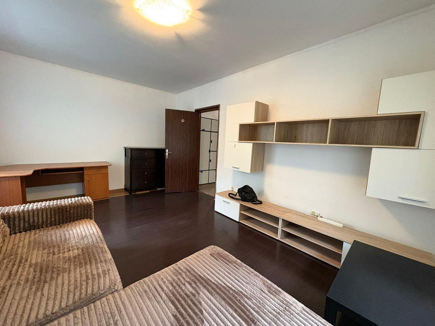 AP. 2 CAMERE P-TA SUDULUI, BLOC REABILITAT, PET-FRIENDLY,METROU 13 MIN - Poză 3