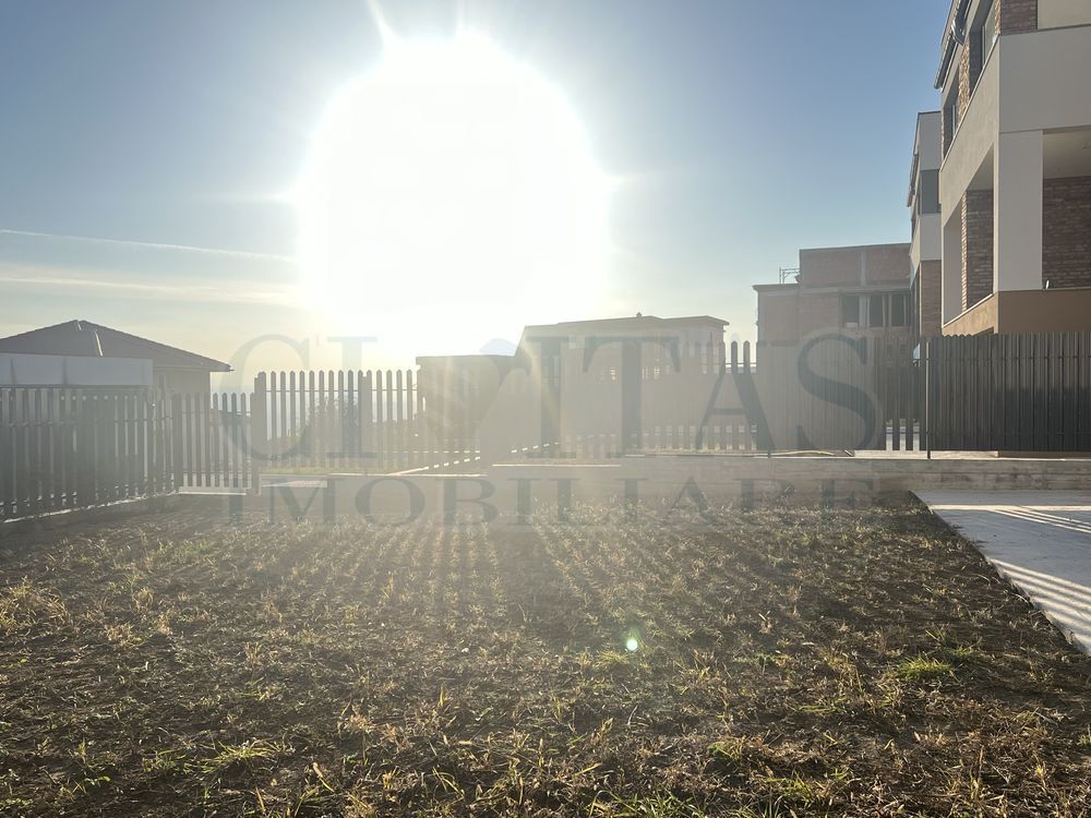 Vand casă tip duplex 160 mp +200 mp de grădină, zona Voronet - Poză 7