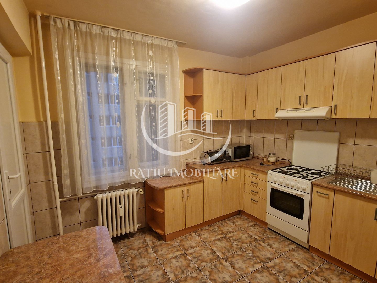 Apartament cu 4 camere | Decebal | Oradea - Poză 11