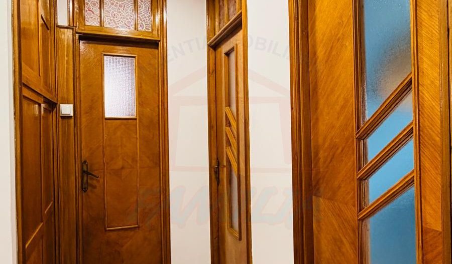 De vanzare apartament cu 4 cam dec. in Galati, piata Centrala, etaj5/7 - Poză 12