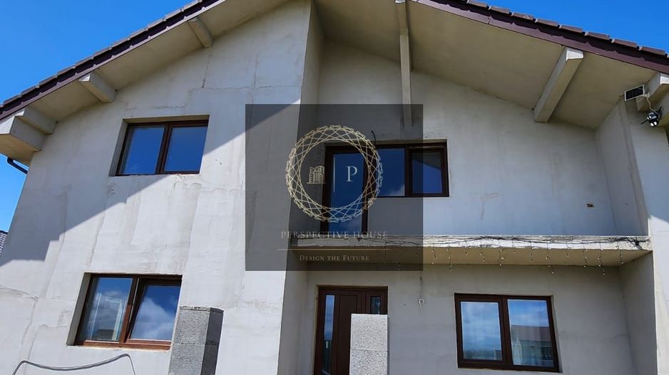 Casa Individuala-spatioasa in Orizont - Poză 1