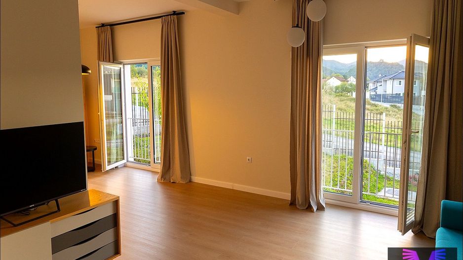 CASA INDIVIDUALA PREMIUM CU VEDERE PANORAMICA CETATEA CISNADIOARA | GRADINA - Poză 5