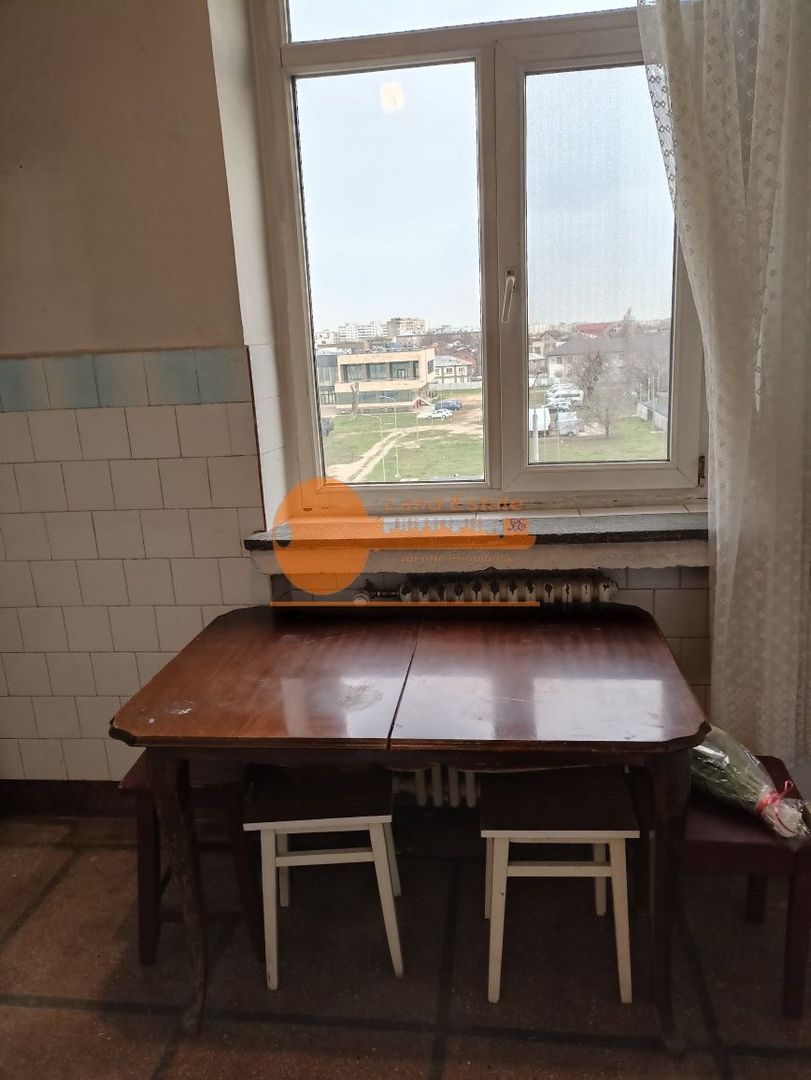 Garsoniera Ho si Min ( bloc rusesc-boxa ) - Poză 6