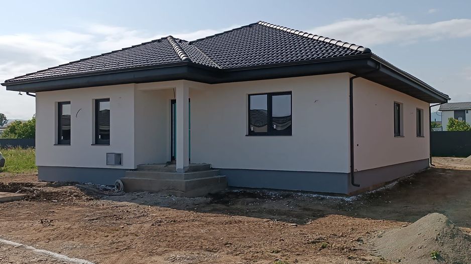 Casa individuala pe parter - Poză 1