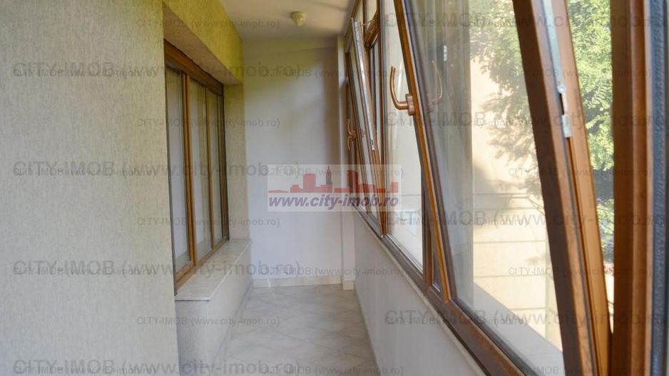 Inchiriere partiala in Vila zona Ferdinand Bucuresti - Poză 17