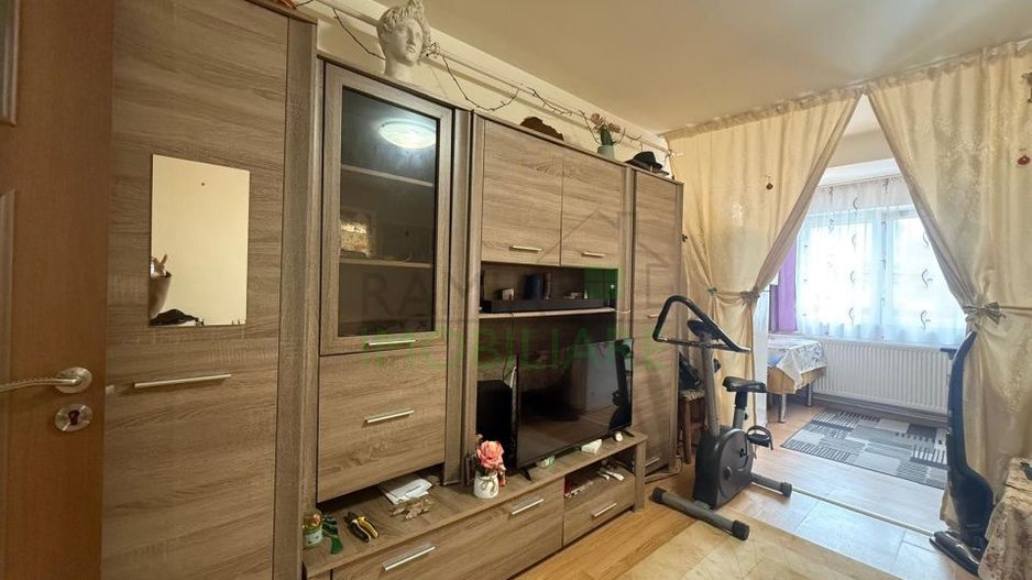 Garsonieră renovată 2023, mobilată modern, centrală proprie, Astra - Poză 4