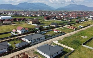 Casă pe parter de vânzare în cartierul Izvor - Poză 7