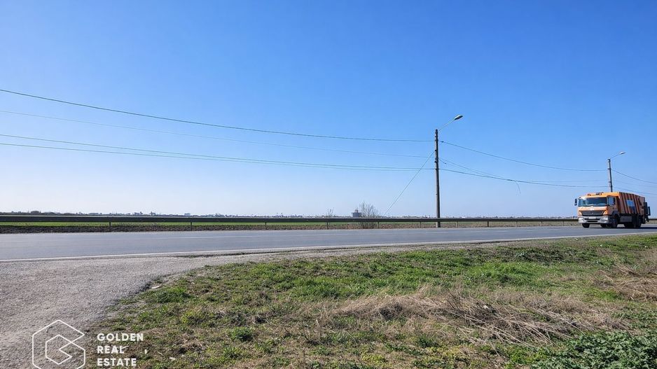 4 Terenuri extravilane, 31.400 mp - Poză 3