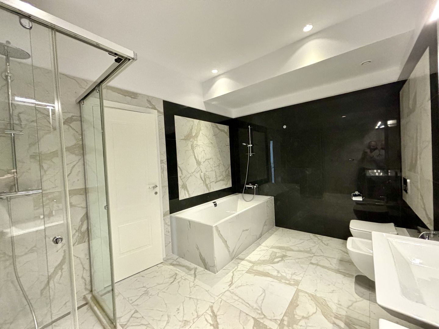 Apartament 4 camere view liber Herastrau - Gafencu 49 - Poză 3