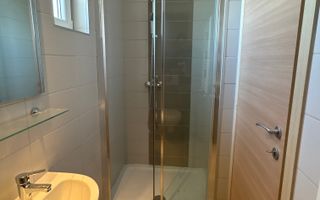 Apartament cu 3 camere 2 băi de închiriat Prelungirea Ghencea - Poză 15