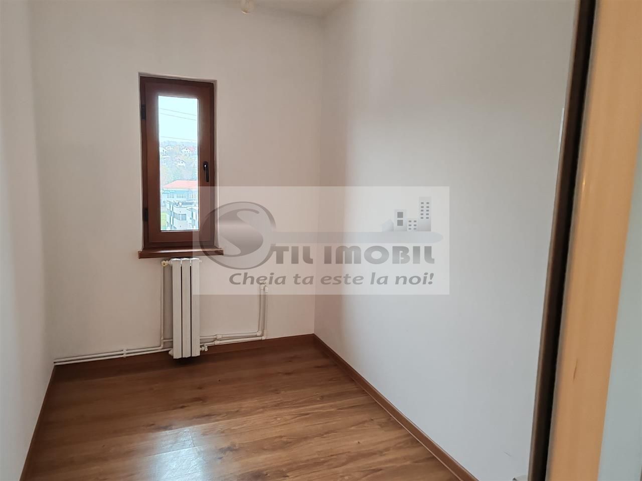 INTABULAT! Ap 3 camere  dec. etaj 1 cu intrare separata Zona Bucium - Poză 15