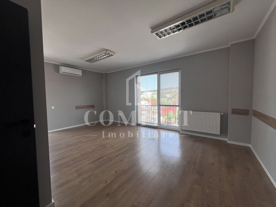 Apartment 2 camere decomandate | ideal pentru firmă | zona Câmpului - Poză 1
