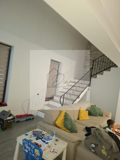 Vila 4 camere Comuna Dascalu - Poză 3