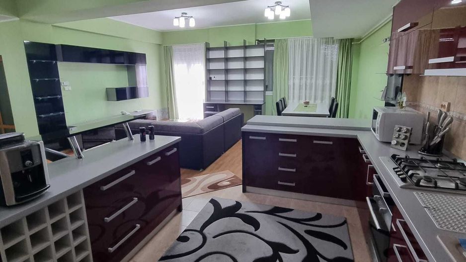 Vand apartament 90 mp in micro 17, Independentei - Poză 8