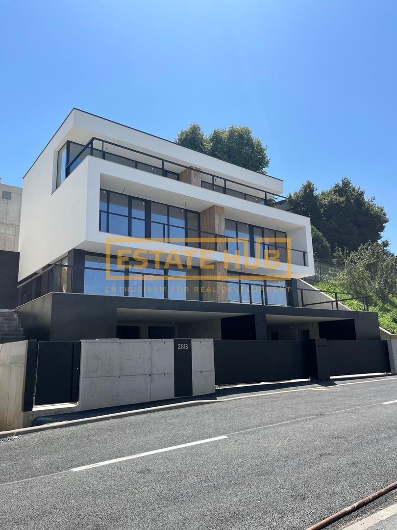 Casa tip duplex, cart Europa, Strada Luminii - Poză 1