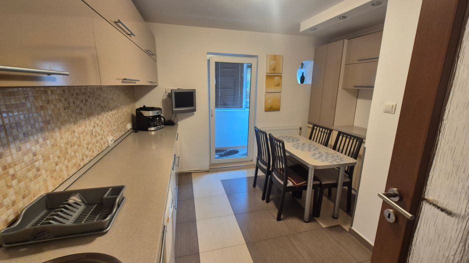 Închiriez apartament 2 camere Micro 4 - Poză 6