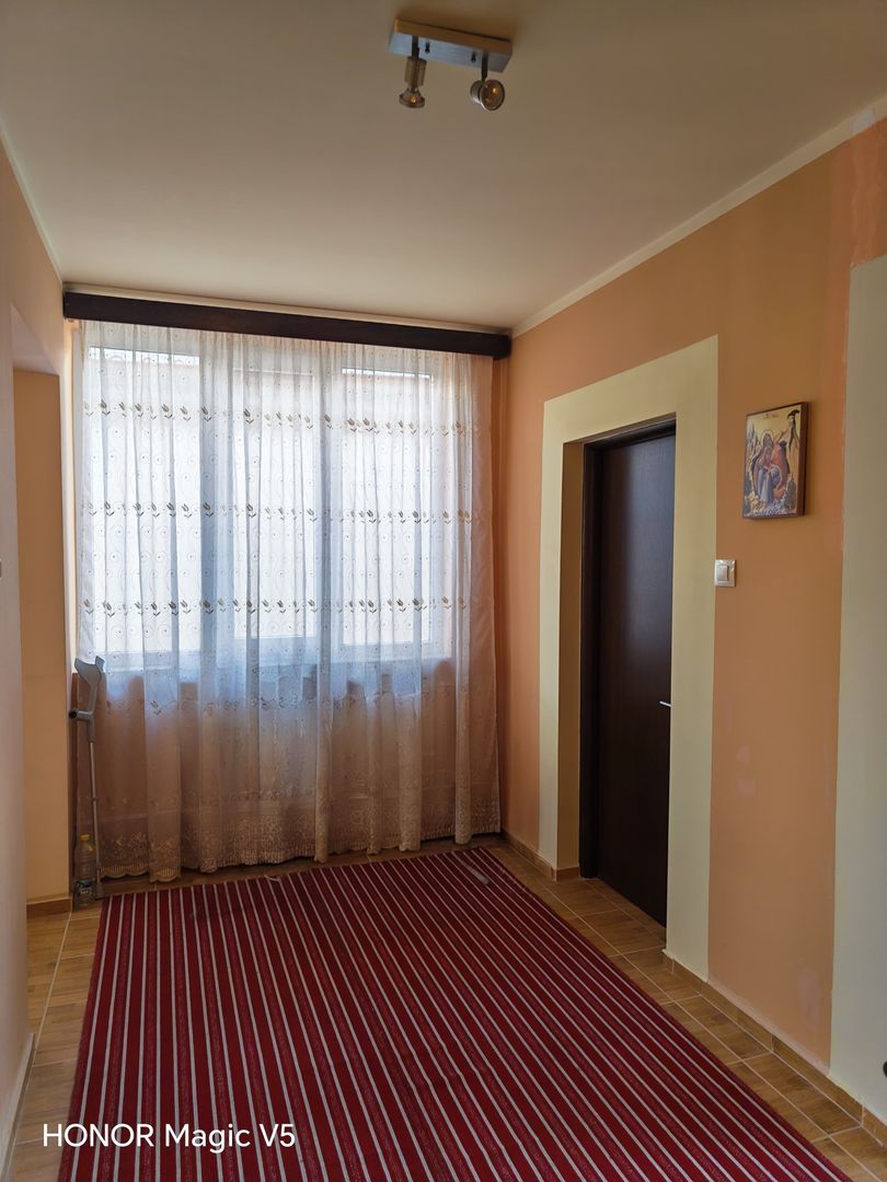 Casă cu teren generos Ghiroda vatra veche - Poză 12