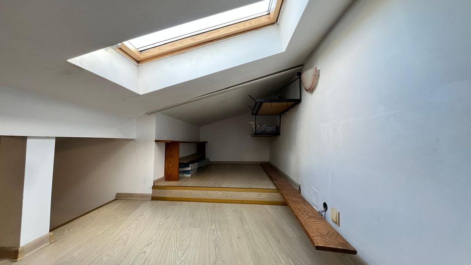 Apartament cu 2 Camere dispus pe 2 nivele | 41 mp | Central | Piața Abator - Poză 8