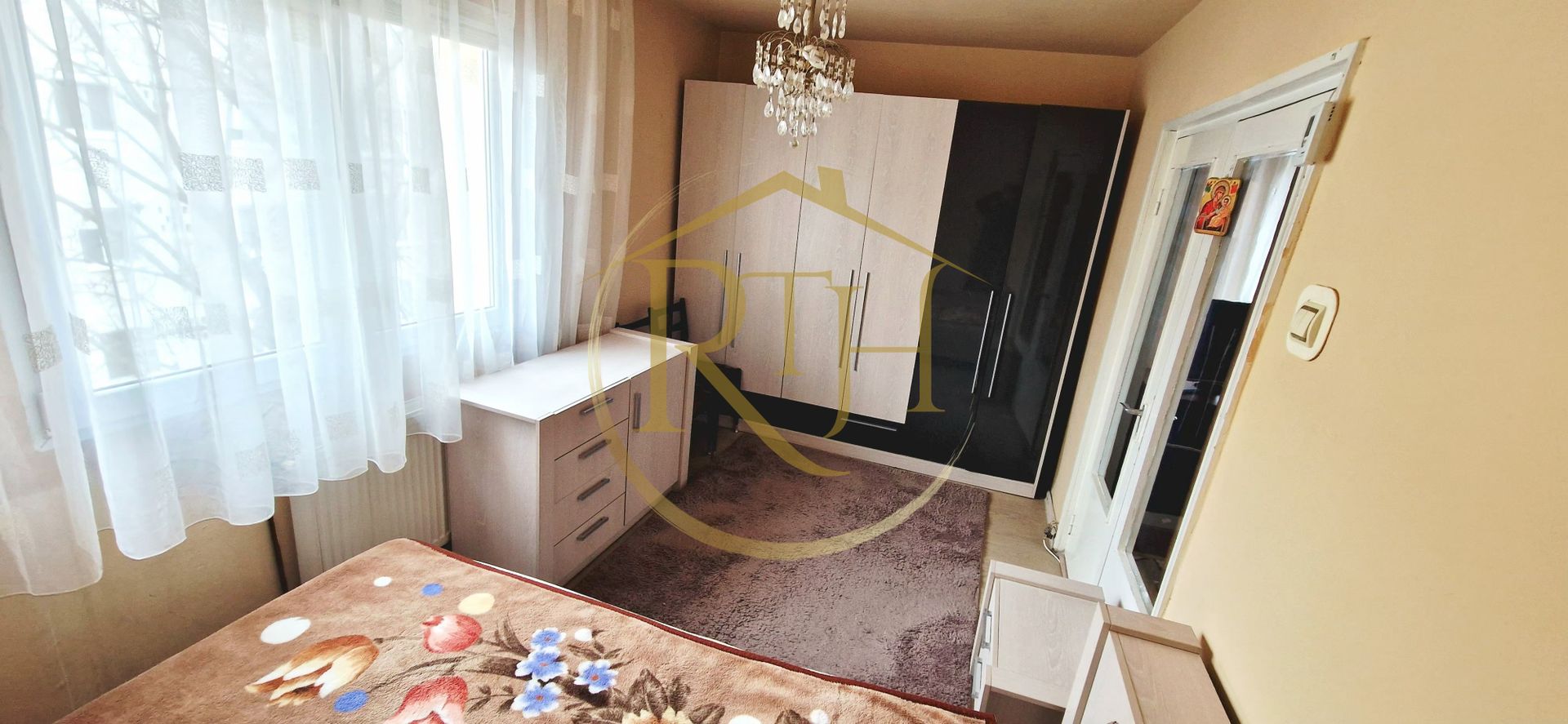 Inchiriez apartament cu 2 camere,clima centrala, zona Calea Sagului/ 300 euro. - Poză 4