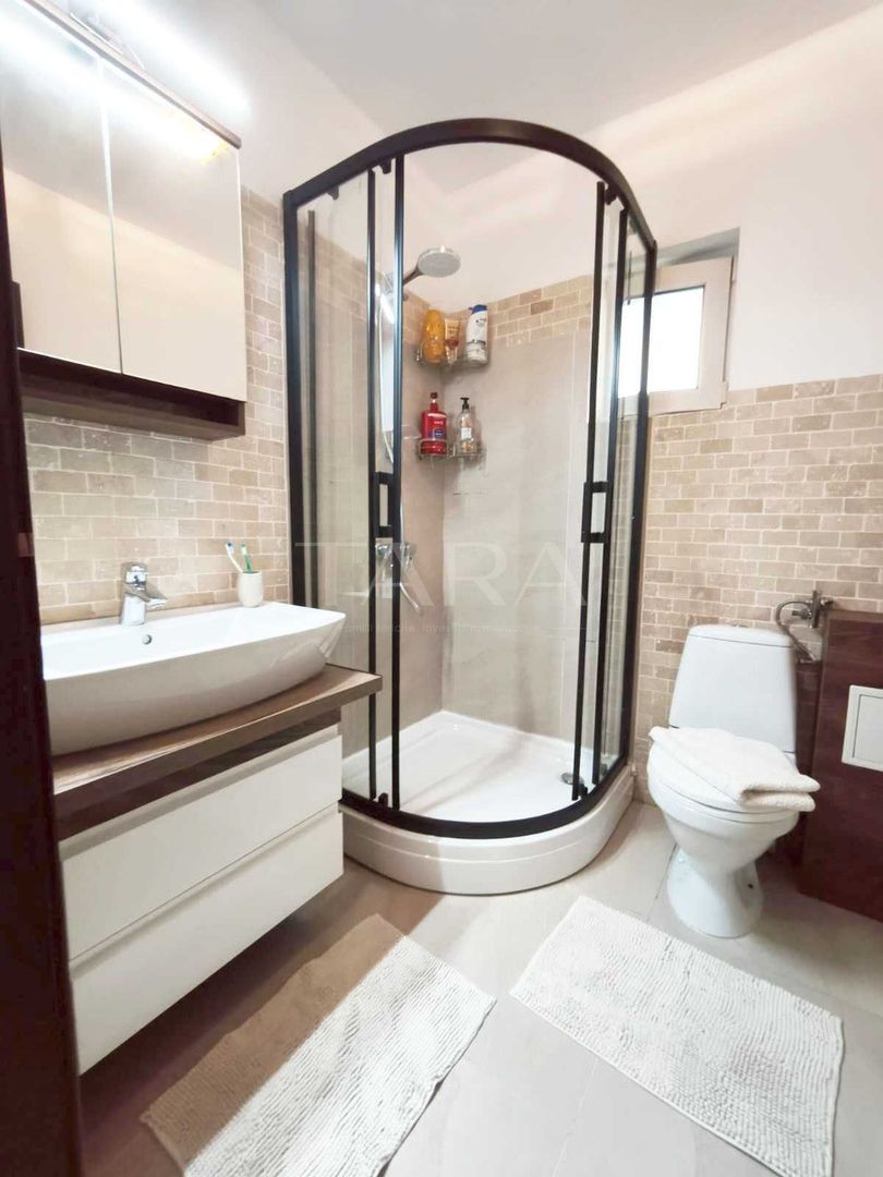 Apartament cu 4 camere, terasă de 105 mp, Între Lacuri. - Poză 6
