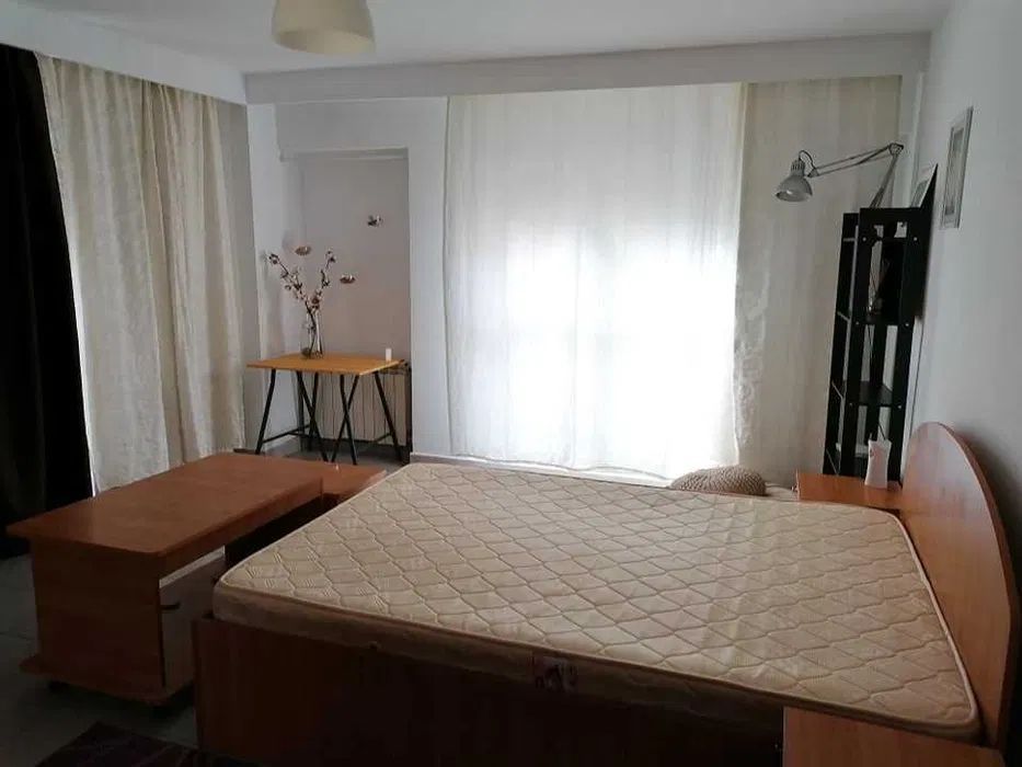 Piata Unirii, Bd. Corneliu Coposu, Piata Sf. Vineri, garsoniera - Poză 3