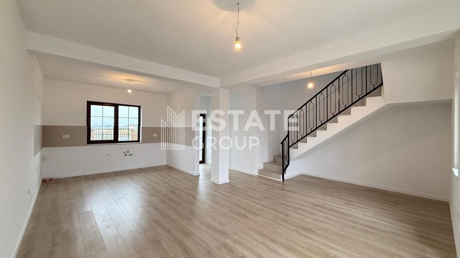 Duplex unit prin camera tehnica Mosnita Noua, pozitie excelenta - Poză 1