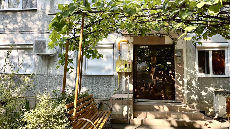 Apartament 2 camere,  vibrant si primitor, zona Complex - Stadion - Poză 17