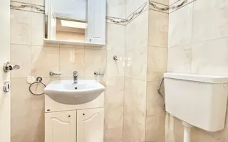 APARTAMENT SPATIOS CU 4 CAMERE LA INCHIRIERE LANGA PARCUL HERATSRAU - Poză 13