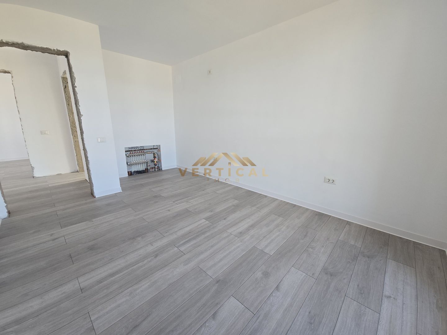 De vanzare! Vila cu un teren superb in comuna Berceni - Poză 7