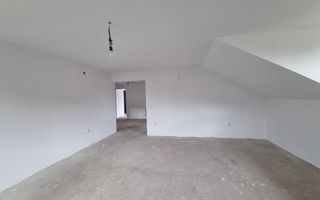 De vanzare casa 6 camere, S+P+M, 900mp teren, Cetate - Poză 12