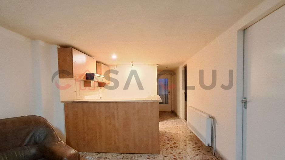 Casă calcan, Curte,  grădină, Iris!! - Poză 14