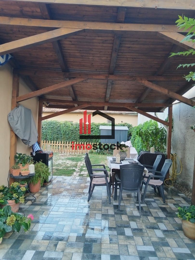 Casă -zona Liviu Rebreanu - Poză 3
