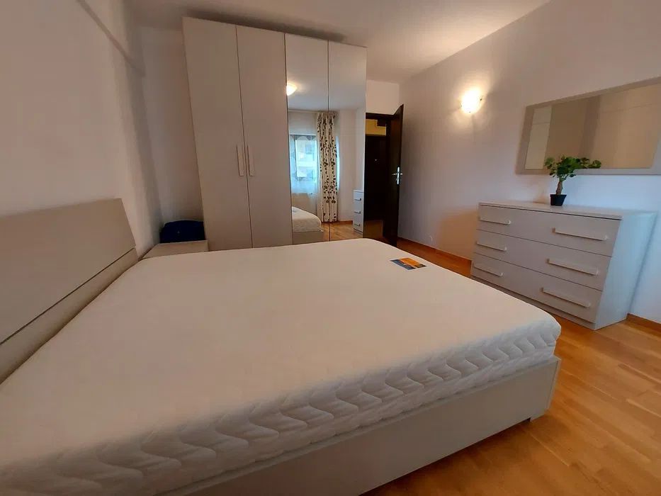 Zona judetean apartament cu 3 camere mobilat si utilat 550 euro - Poză 4