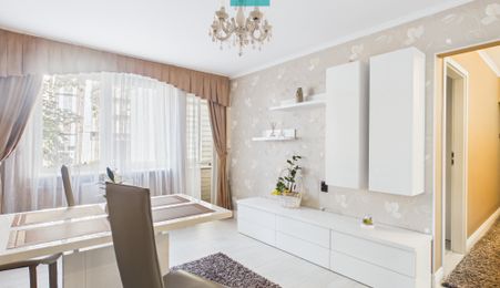 Apartament 3 camere, Cantemir