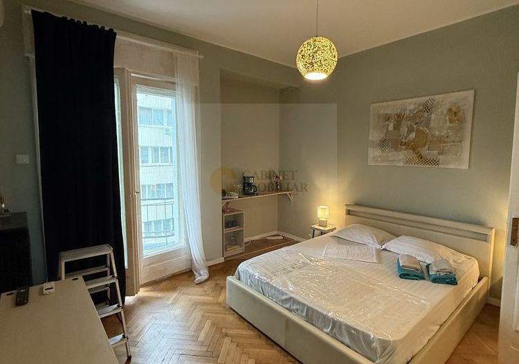 Garsoniera cu balcon, vedere spre Cismigiu | Etaj Intermediar - Poză 1