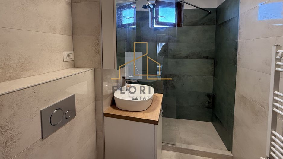 Apartament cu 3 camere in Piata Balcescu - Poză 5