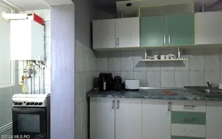 Far - Parc, 2 camere decomandate, 2 balcoane, 56 mp, centrala gaz! - Poză 12