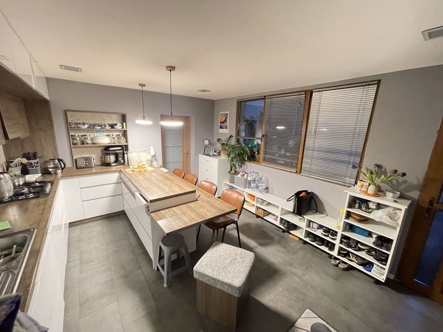 Casa S+P+E+M | 605 mp utili | 10 camere | 3 bucatarii | 4 bai | 3 terase | Garaj - Poză 29