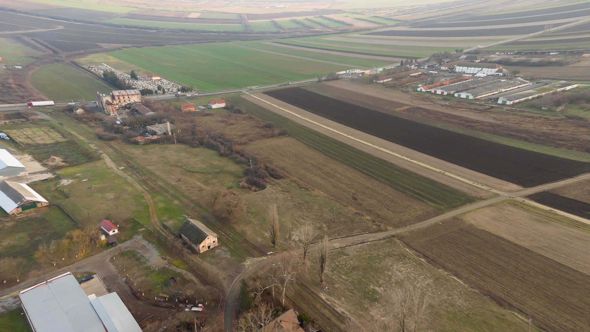 Teren de 444 mp la intrare în Chișineu Criș - Poză 5