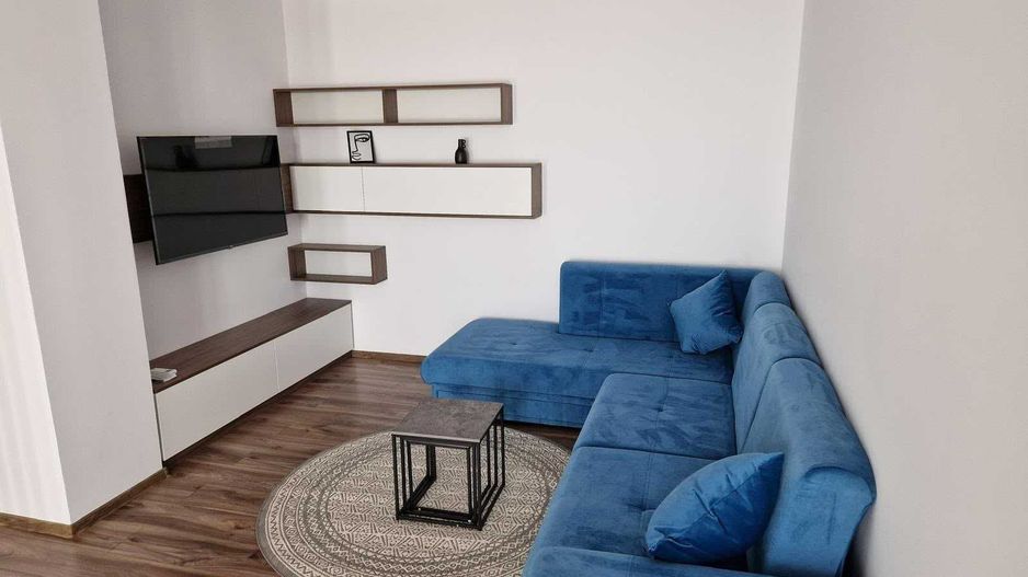Proprietar inchiriez apartament 2 camera decomandat si loc de parcare - Poză 2