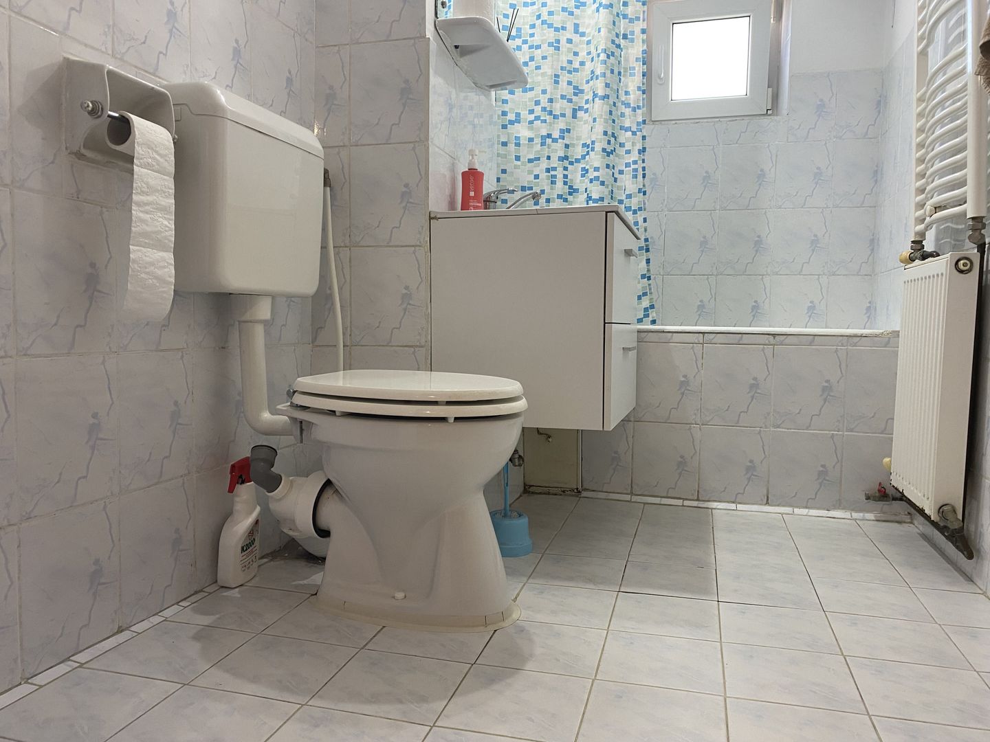 Vanzare apartament cu 4 camere luminos, vedere deschisă-Targoviste-M5 - Poză 11