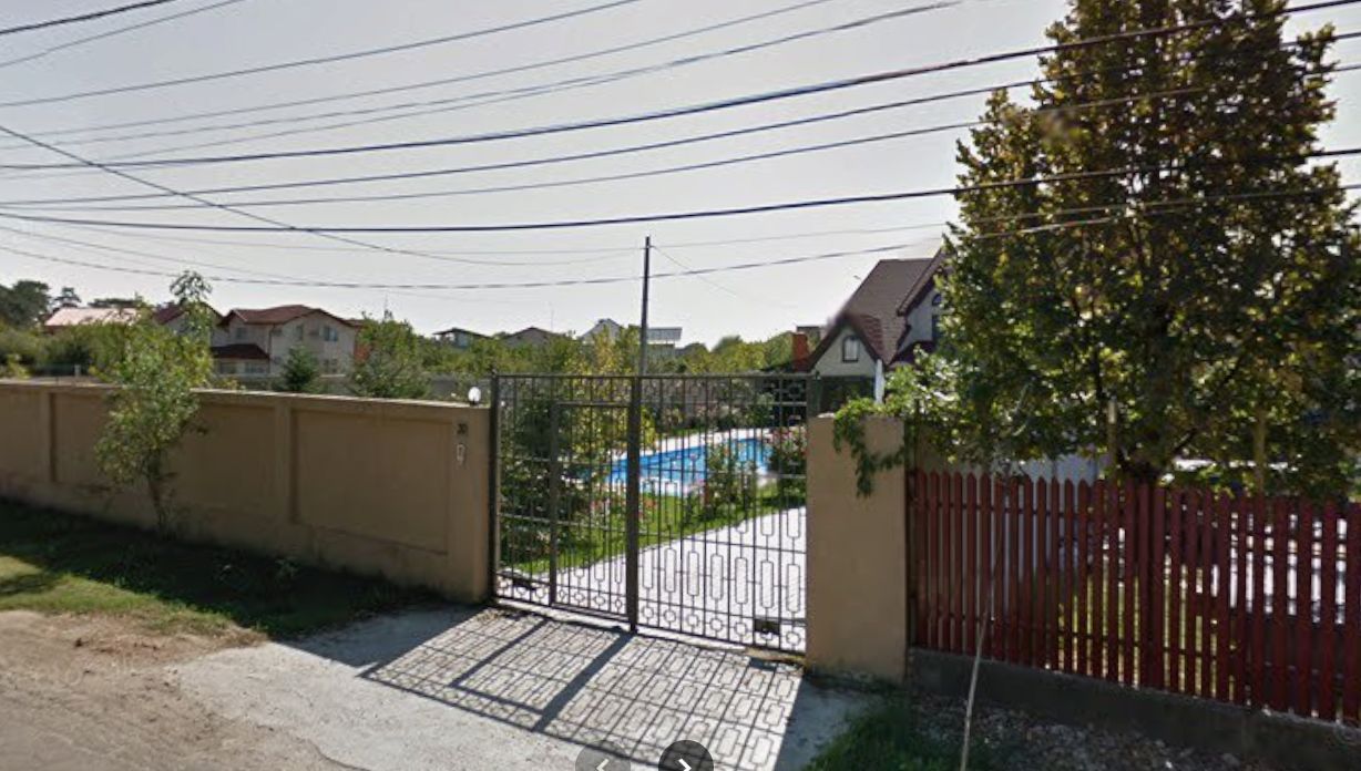 Vila deosebita cu piscina in Buftea - Poză 1