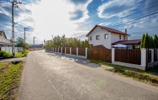 Casă/Vilă cu 4 camere, Buhuși