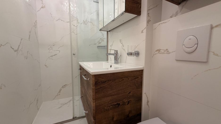 APARTAMENT 4 CAMERE | CENTRALA PROPRIE | RENOVAT COMPLET - Poză 17