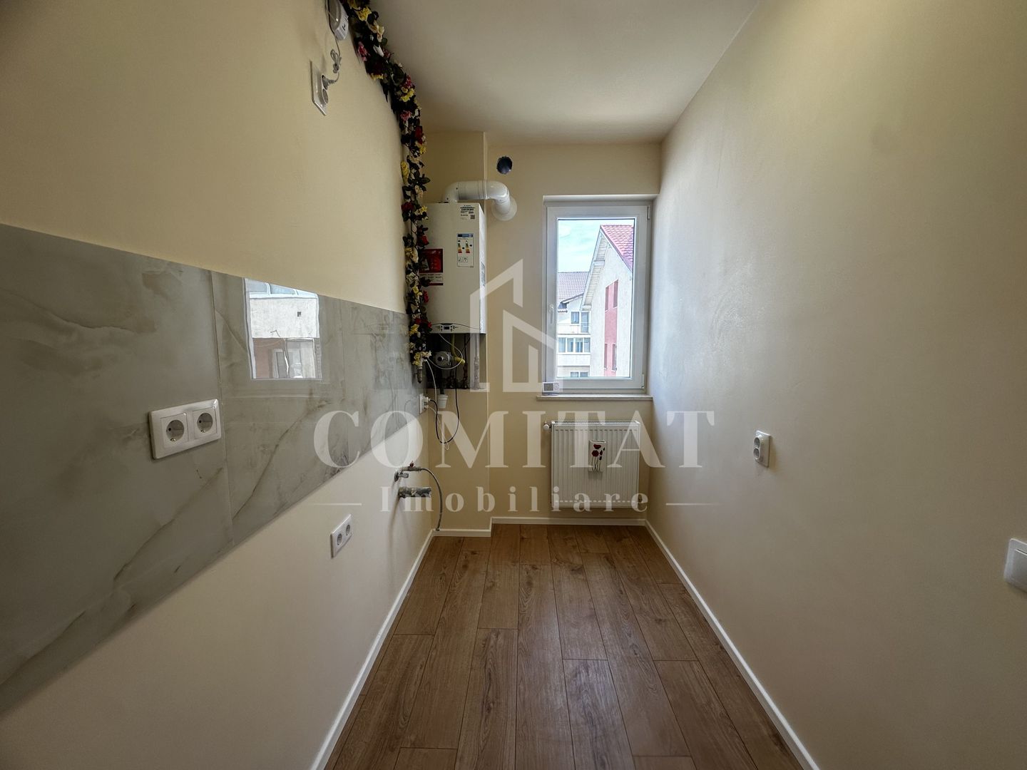 Apartament la etaj intermediar | 2 camere | Zona Eroilor - Poză 10