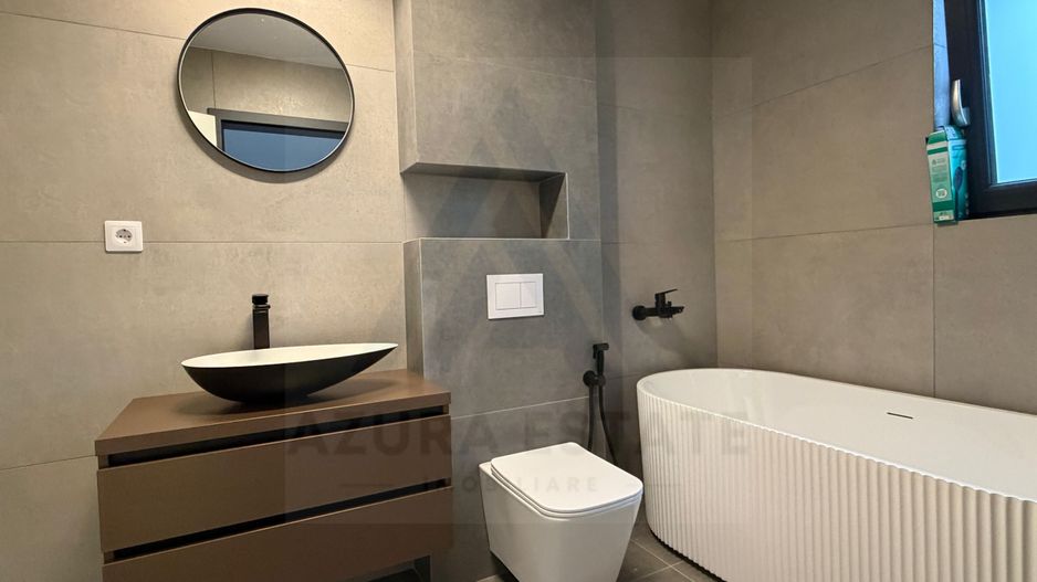 Apartament ultrafinisat 4 camere 3 bai si curte 200 mp in Arhitectilor - Poză 14